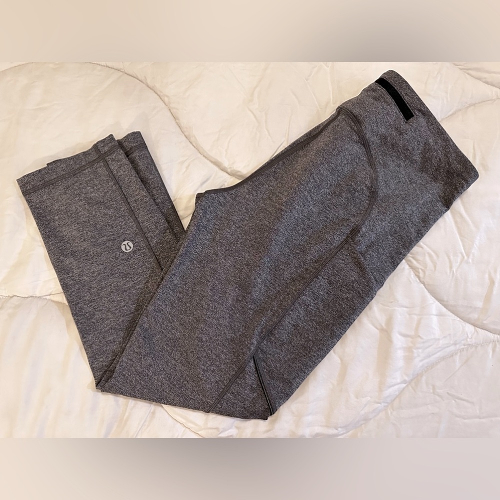 Lululemon Pace rival crop with Zipper